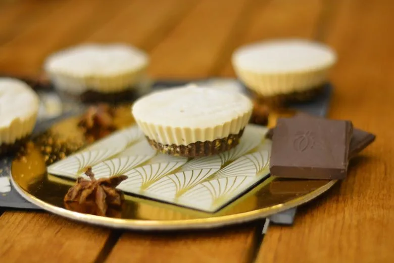 Helwa tat-tork mini cheesecakes on a mini gold platter