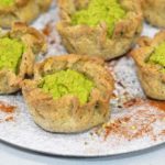 Healthy qassatat tal-pizelli (Maltese pea pies)